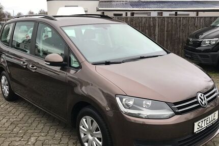 VW Sharan 208.261 km 7.999 &euro; Braunschweig 38110