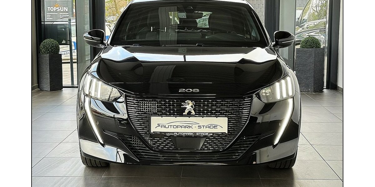 Peugeot 208 GT Line LED Kamera HUD Tempomat 39.999 km 16.999 &euro; Stade 21682