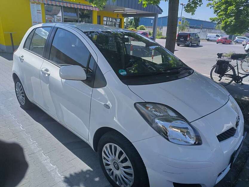 Yaris