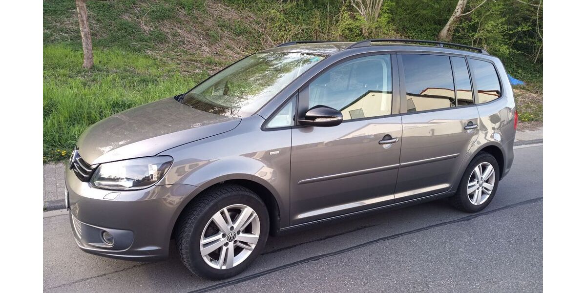 VW Touran 154.000 km 8.300 &euro; Bruchsal 76646