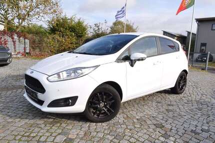 Ford Fiesta 79.000 km 8.480 € Ahrensboek 23623