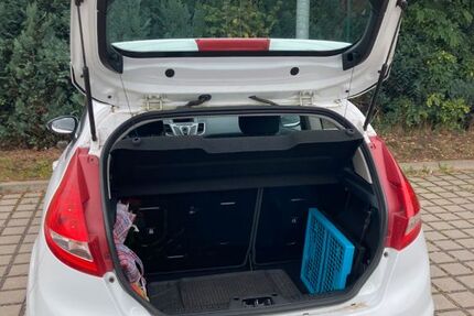 Ford Fiesta 98.000 km 3.500 € Leipzig 04317