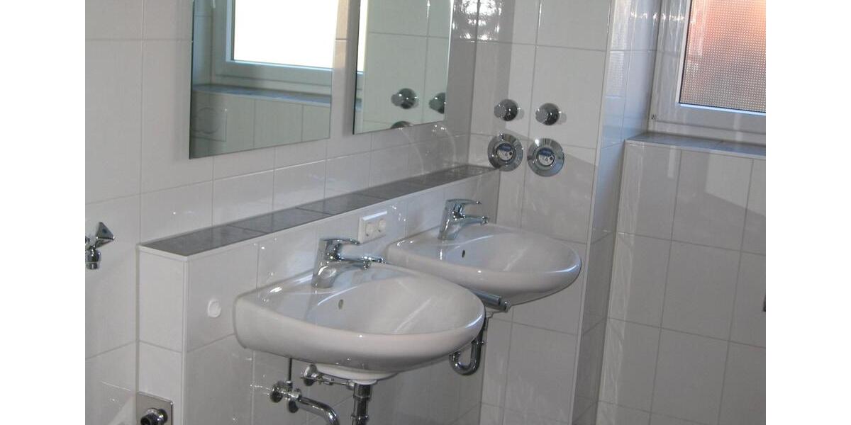 Etagenwohnung Weil der Stadt - 4 Zimmer, 100 m&sup2;, 380.000&euro; | Angebot:26803428
