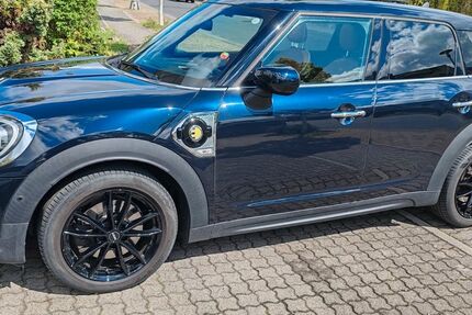 Mini Countryman SE (Cooper) 70.664 km 22.599 &euro; Stockstadt 63811