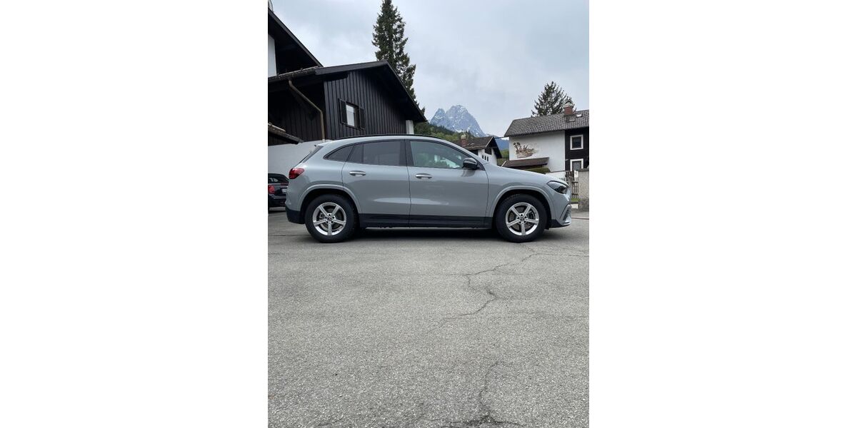 Mercedes-Benz GLA 200 4.550 km 41.000 &euro; Bad Kohlgrub 82433