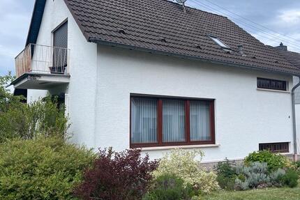 Haus Schwalbach - 4 Zimmer, 85 m&sup2;, 300.000&euro; | Angebot:26424537