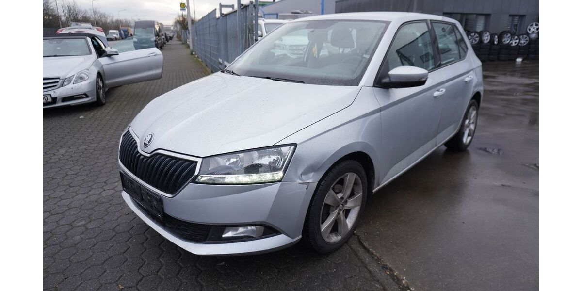 Skoda Fabia 182.158 km 4.900 &euro; Düren 52353
