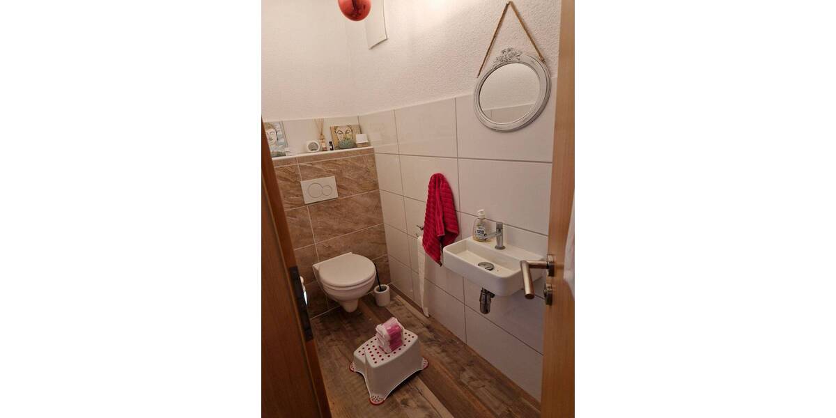 Etagenwohnung Balingen Heselwangen - 4 Zimmer, 133 m&sup2;, 1.150&euro; | Angebot:26388818