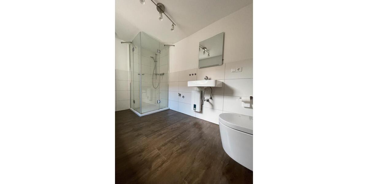 Etagenwohnung Holzminden - 1 Zimmer, 17 m&sup2;, 250&euro; | Angebot:22926547