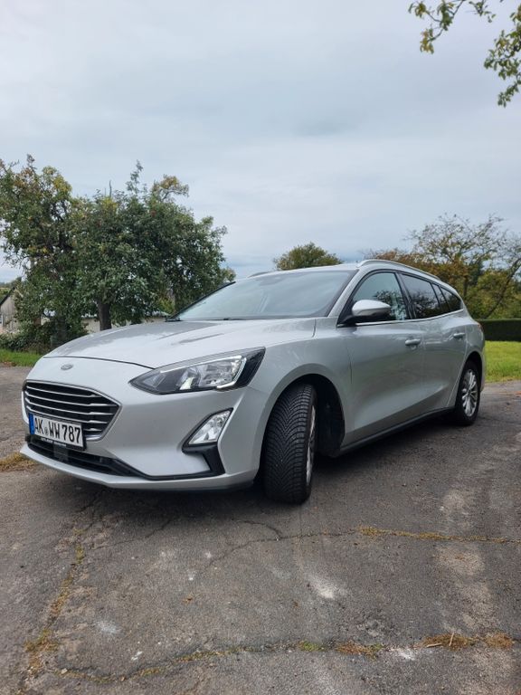 Ford Focus 239.500 km 9.200 € Michelbach 57610