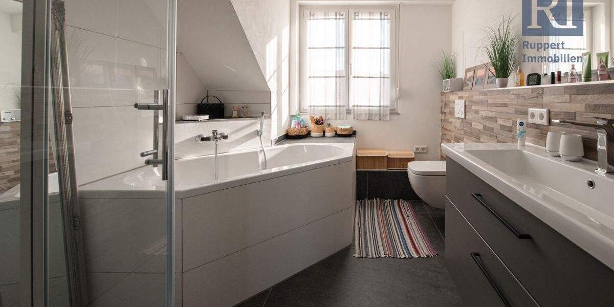 Etagenwohnung Gerolzhofen - 3 Zimmer, 120 m&sup2;, 285.000&euro; | Angebot:25666647