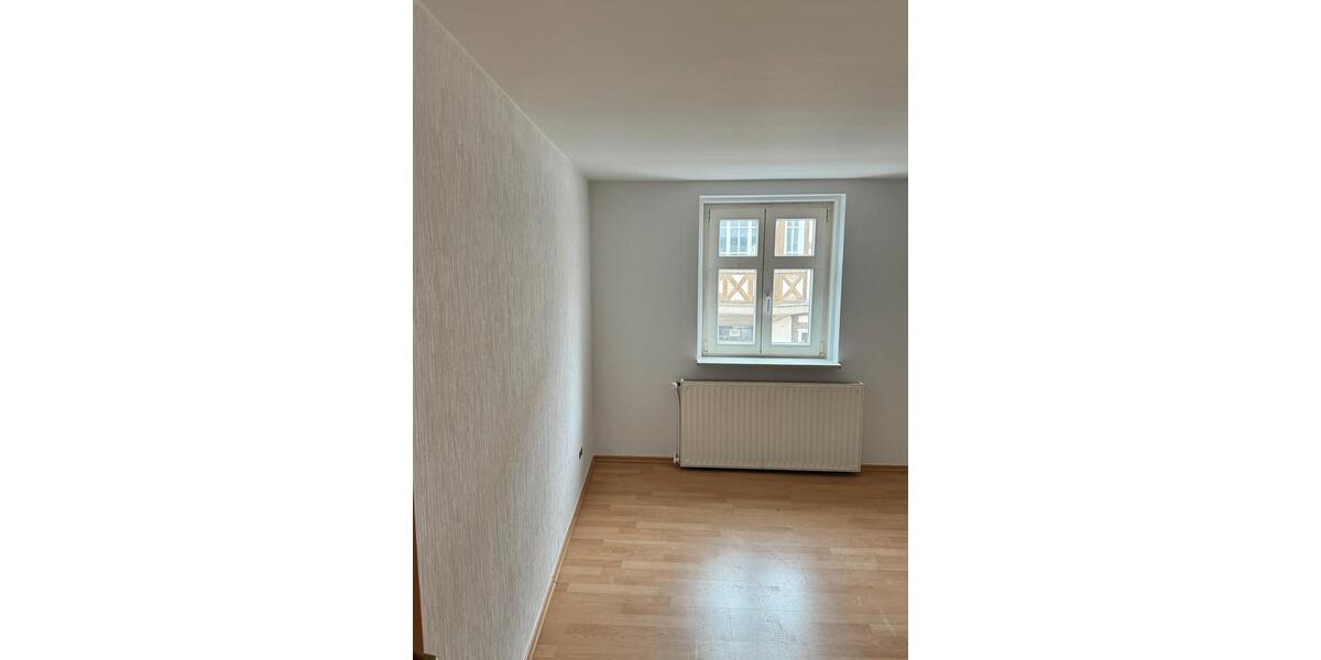 Etagenwohnung Arneburg - 3 Zimmer, 75 m&sup2;, 530&euro; | Angebot:26038895