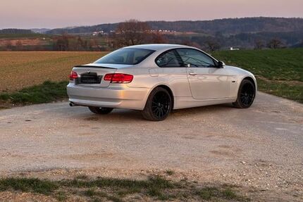 BMW 320 158.326 km 7.000 &euro; Mühlingen 78357
