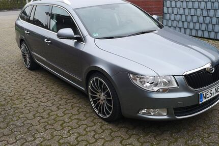 Skoda Superb 135.000 km 8.500 &euro; Schermbeck/Damm 46514