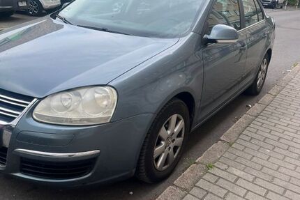 VW Jetta 226.300 km 1.200 &euro; Erfurt 99086