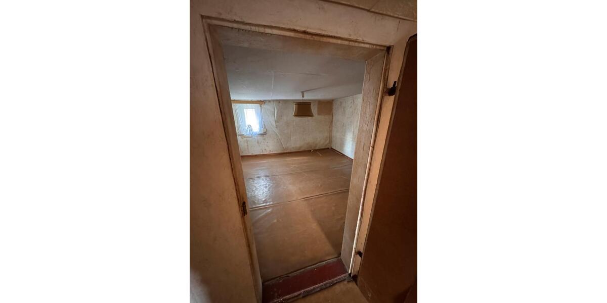 Bauernhaus, Landhaus Bad Langensalza - 4 Zimmer, 100 m&sup2;, 45.000&euro; | Angebot:26981133