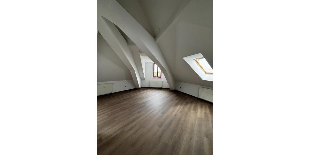 Dachgeschoßwohnung Augsburg Innenstadt - 2 Zimmer, 55 m&sup2;, 830&euro; | Angebot:24612037