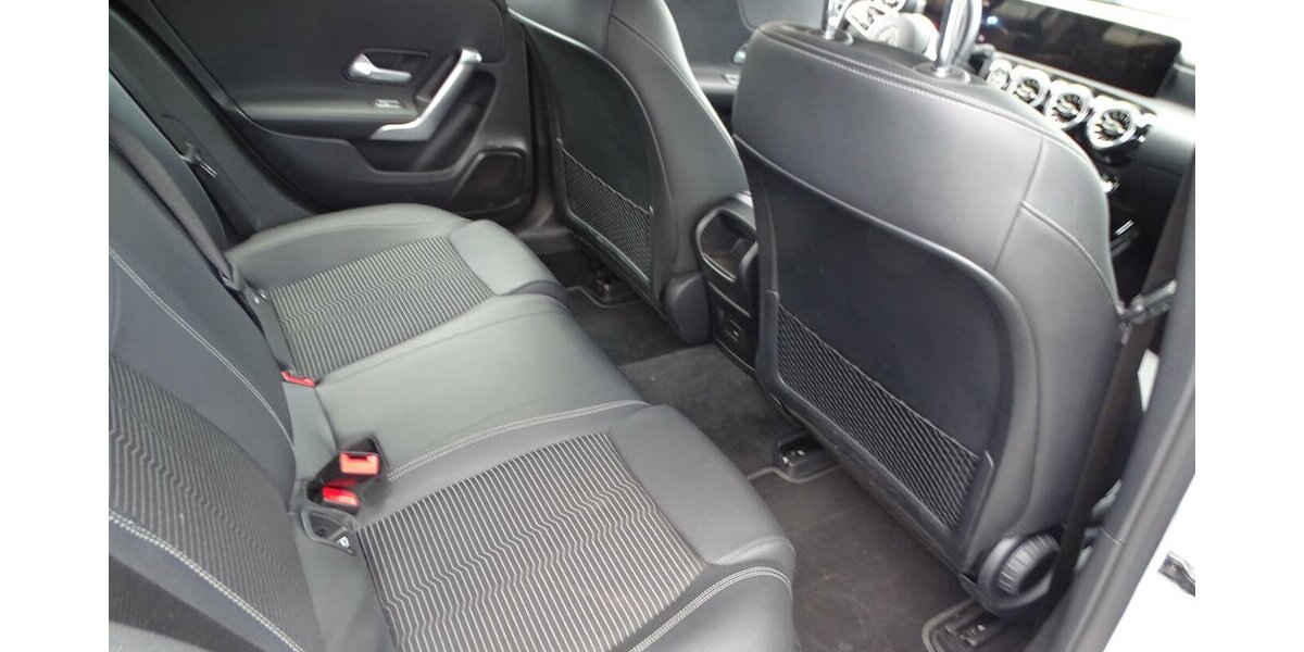 Mercedes-Benz A 180 Progressive Automatik, Rückfahrkamera, LED S 22.611 km 23.590 &euro; Rodgau 63110