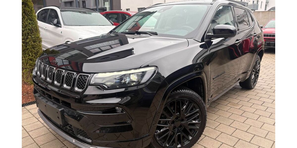 Jeep Compass 24.300 km 24.790 &euro; Ismaning 85737