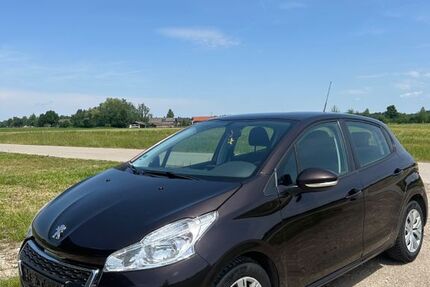 Peugeot 208 127.660 km 4.750 &euro; Königsdorf 82549