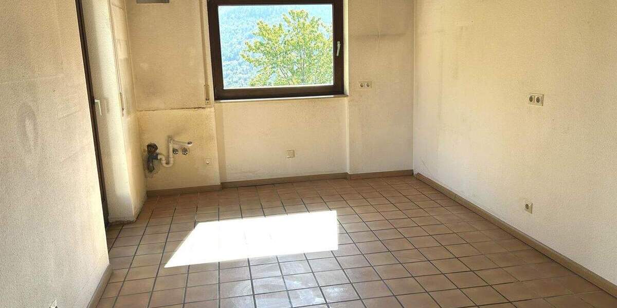 Einfamilienhaus Horben Dorf - 5 Zimmer, 138 m&sup2;, 420.000&euro; | Angebot:25704937