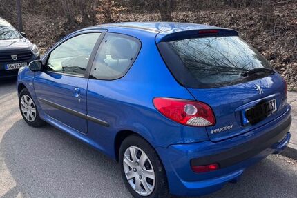 Peugeot 206 124.000 km 1.999 &euro; Freiburg 79111