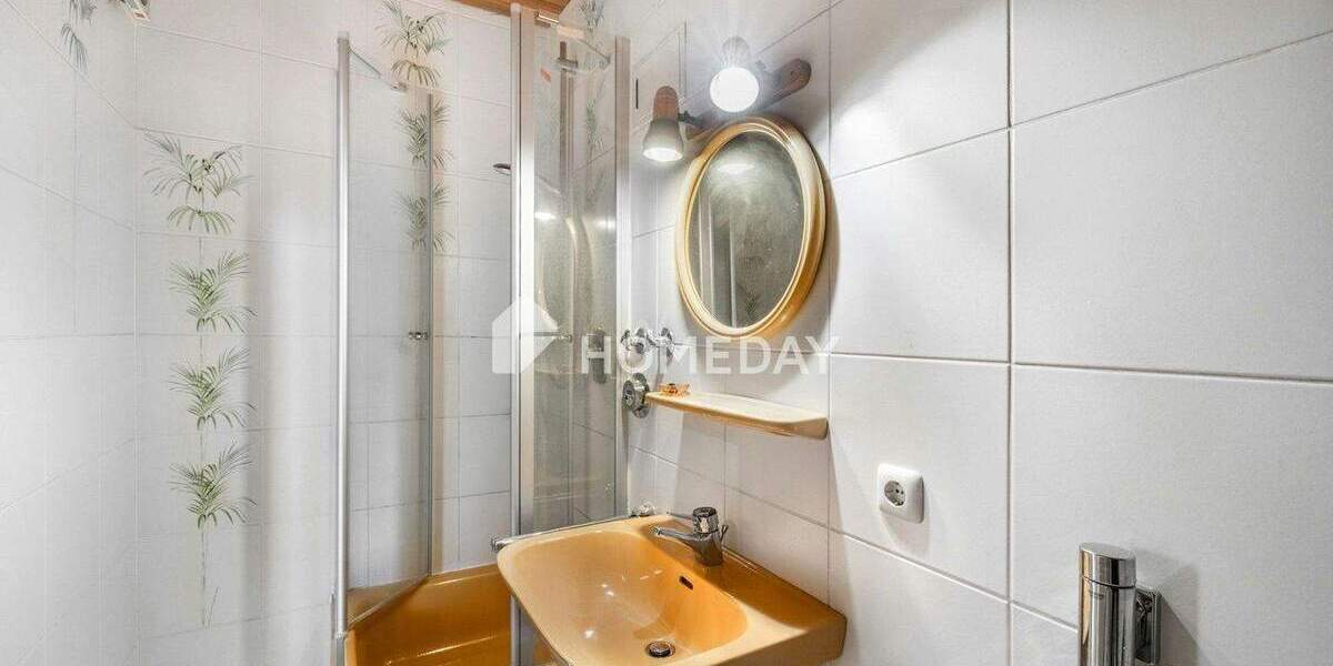 Etagenwohnung Burgkirchen an der Alz (DG) Burgkirchen - 3 Zimmer, 94 m&sup2;, 310.000&euro; | Angebot:25739139