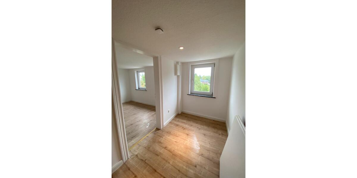 Doppelhaushälfte Bad Salzdetfurth - 6 Zimmer, 140 m&sup2;, 169.000&euro; | Angebot:26819888