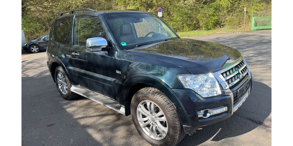 Mitsubishi Pajero 266.550 km 17.500 &euro; Schweinfurt 97422