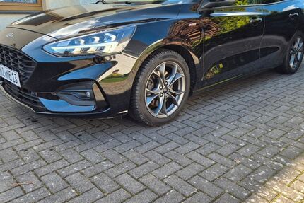 Ford Focus 90.000 km 14.499 &euro; Minden 32425
