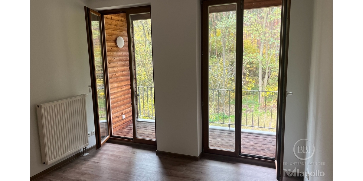 DIREKT AM WALDRAND GELEGEN: AUFGETEILTES MEHRFAMILIENHAUS MIT 10 WOHNEINHEITEN UND STELLPLÄTZEN - Mehrfamilienhaus, Wohnhaus Teupitz Teupitz | Angebot:23816641