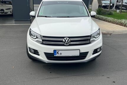 VW Tiguan 76.200 km 14.999 &euro; Köln 50829