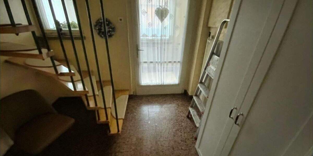 Einfamilienhaus Niederorschel - 6 Zimmer, 140 m&sup2;, 130.000&euro; | Angebot:25877516