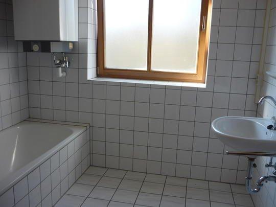 Dachgeschoßwohnung Emskirchen - 2.5 Zimmer, 50 m&sup2;, 125.000&euro; | Angebot:26913904