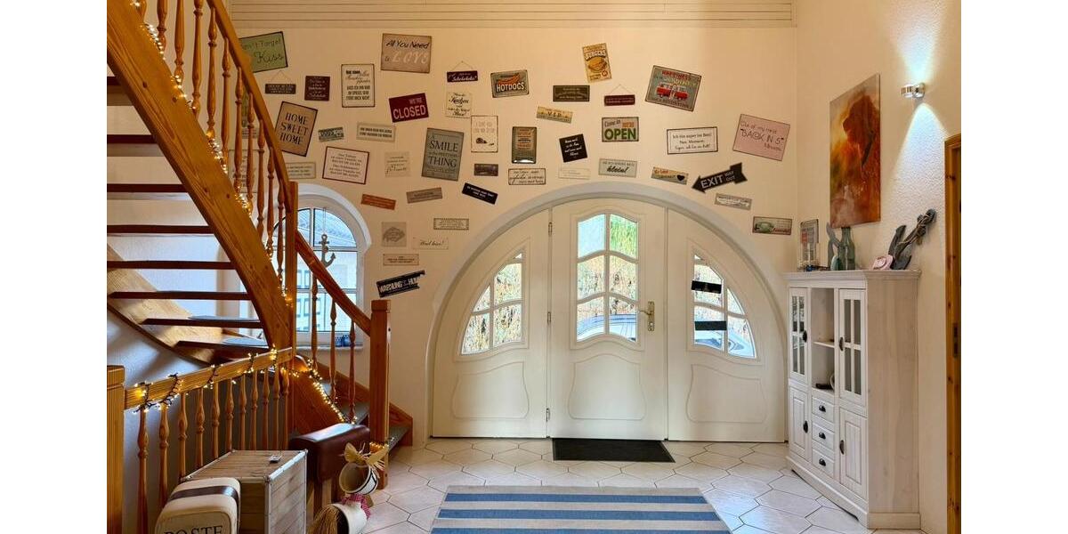 Einfamilienhaus Dorf Mecklenburg - 7 Zimmer, 272 m&sup2;, 645.000&euro; | Angebot:25759579