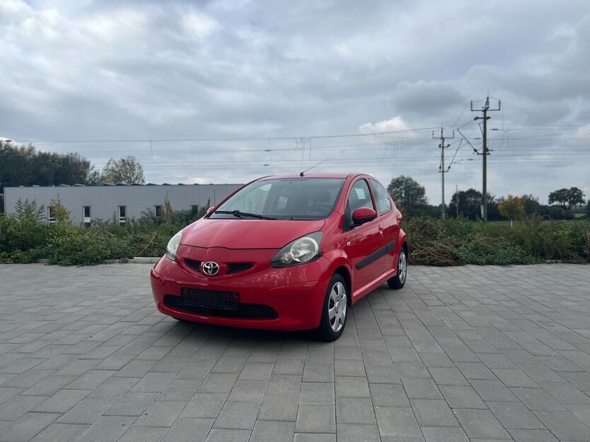 Toyota Aygo (X) 120.000 km 2.499 € Wiesloch 69168