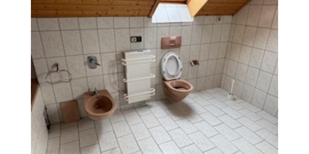 Einfamilienhaus Peine - 7 Zimmer, 180 m&sup2;, 1.800&euro; | Angebot:25418961