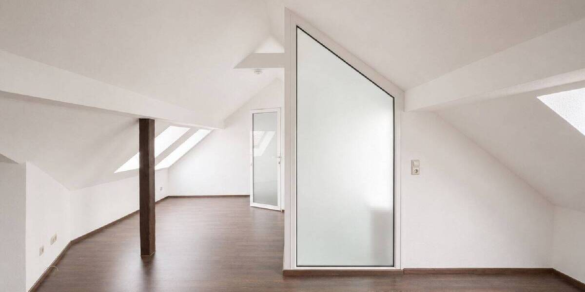 Etagenwohnung Leipzig Gohlis-Mitte - 3 Zimmer, 125 m&sup2;, 1.500&euro; | Angebot:26886748