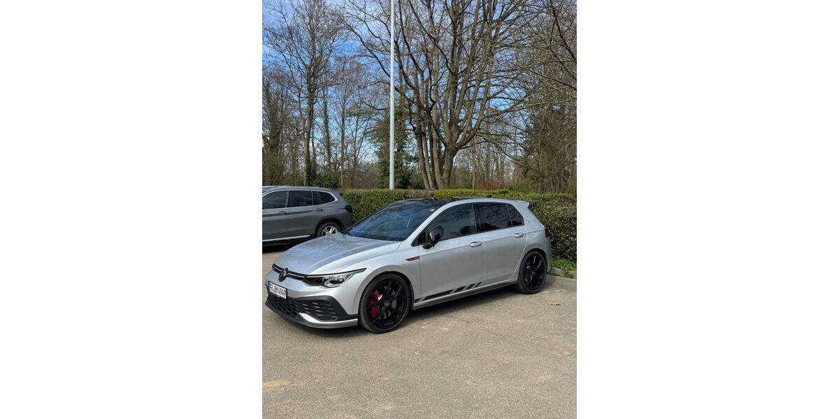 VW Golf 49.000 km 33.499 &euro; Bad Krozingen 79189