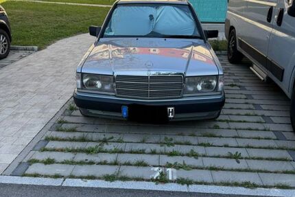 Mercedes-Benz 190 157.200 km 8.900 &euro; Bad Tölz 83646