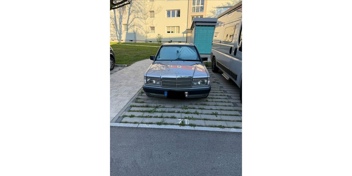 Mercedes-Benz 190 157.200 km 8.900 &euro; Bad Tölz 83646