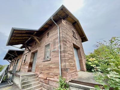 HISTORISCHE BAHNHOFHALLE AUCH FÜR GASTROBETRIEB - Gewerbeobjekt Grenzach-Wyhlen Wyhlen | Angebot:27337502