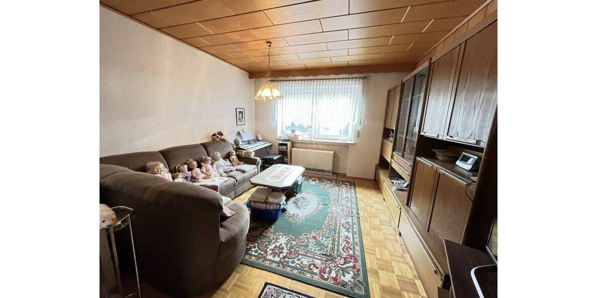 Einfamilienhaus mit großem Garten - sanierungsbedürftig mit viel Potenzial 5 zimmer