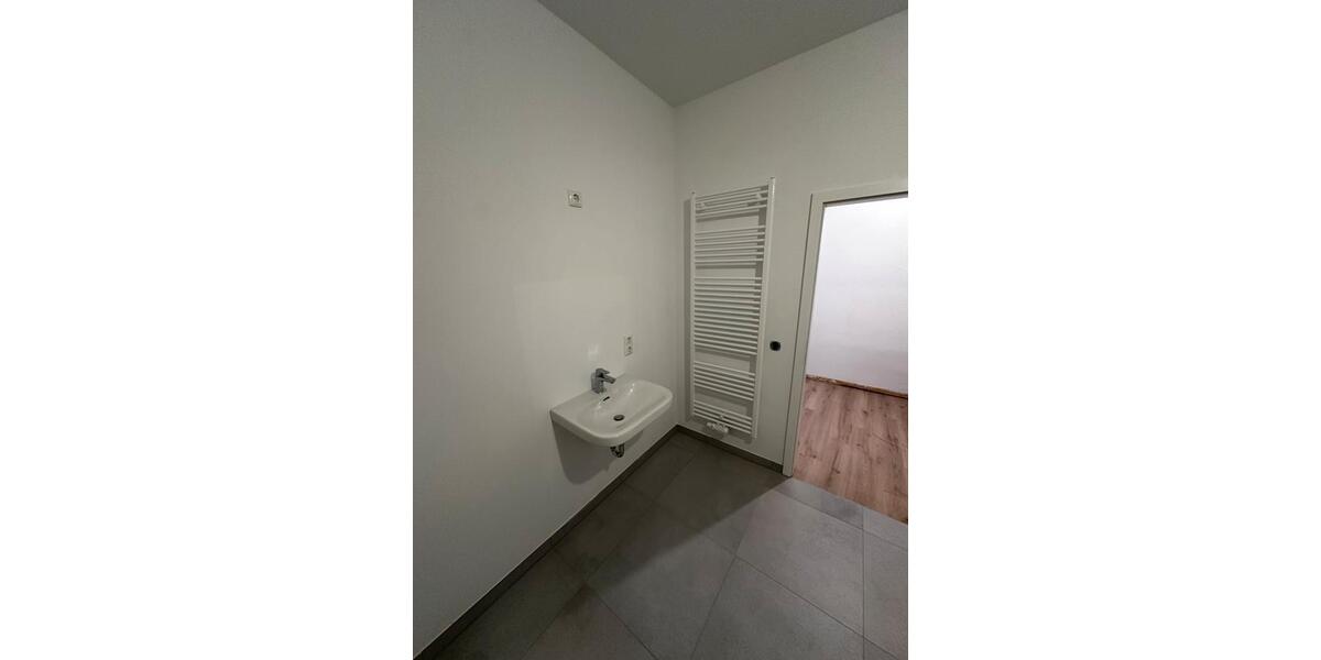 Exklusive 5-Zimmer-Wohnung am Markt in Gera inklusive Aufzug 5 zimmer