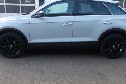 VW T-Roc 40.224 km 24.850 &euro; Treis-Karden 56253