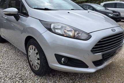 Ford Fiesta 103.500 km 3.550 &euro; Büchenbach 91186