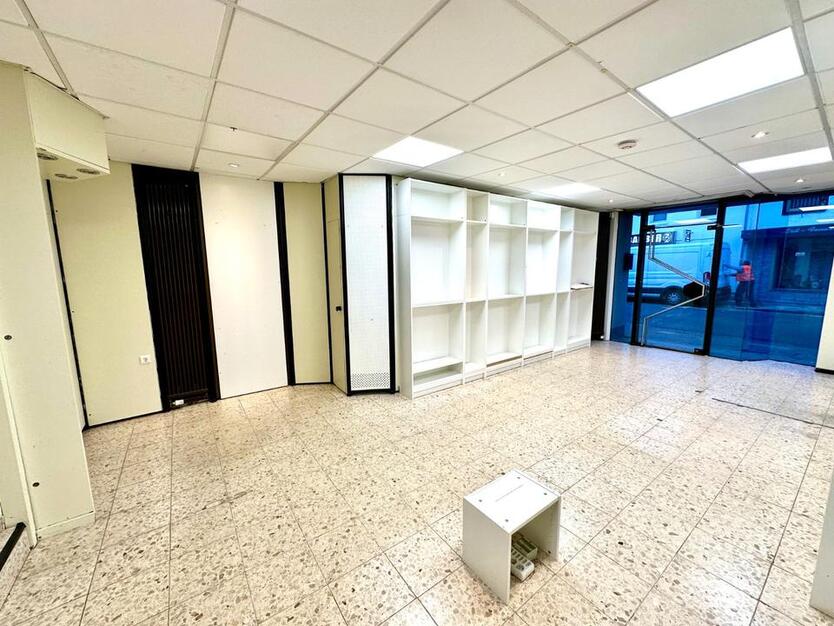 Attraktives Ladenlokal in zentraler Lage von Grevenbroich zimmer