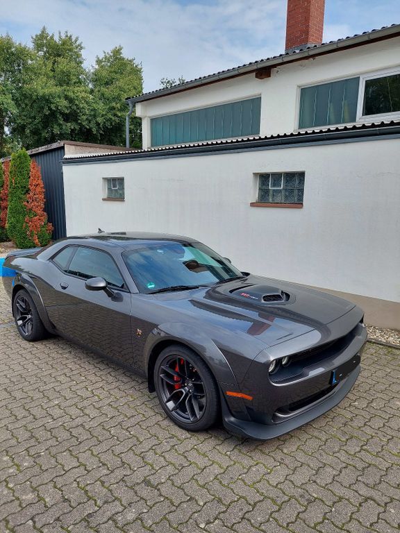 Dodge Challenger 18.510 km 56.900 € Herxheim 76863
