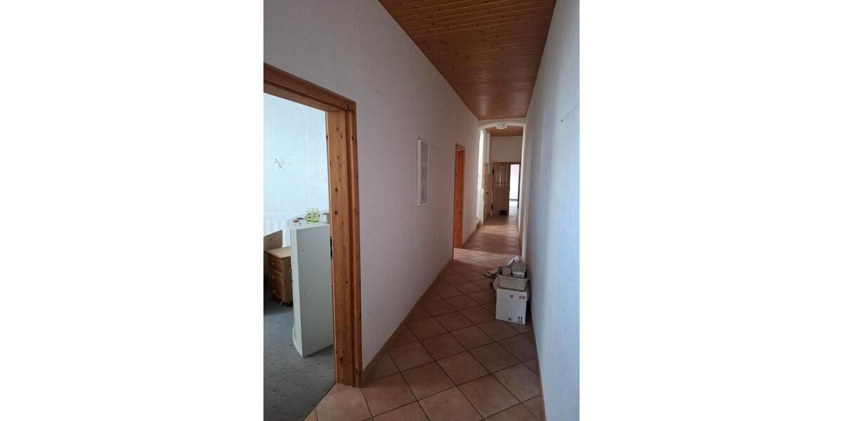 Einfamilienhaus Aerzen - 10 Zimmer, 262 m&sup2;, 350.000&euro; | Angebot:25994333