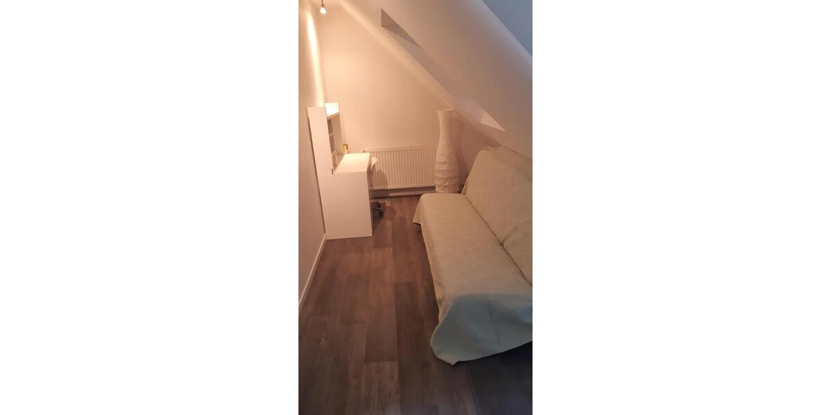 Dachgeschoßwohnung Schwülper - 1.5 Zimmer, 43 m&sup2;, 380&euro; | Angebot:26321730
